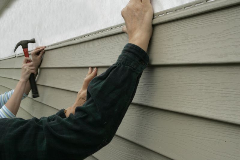 Installing Vinyl Siding on a Wall